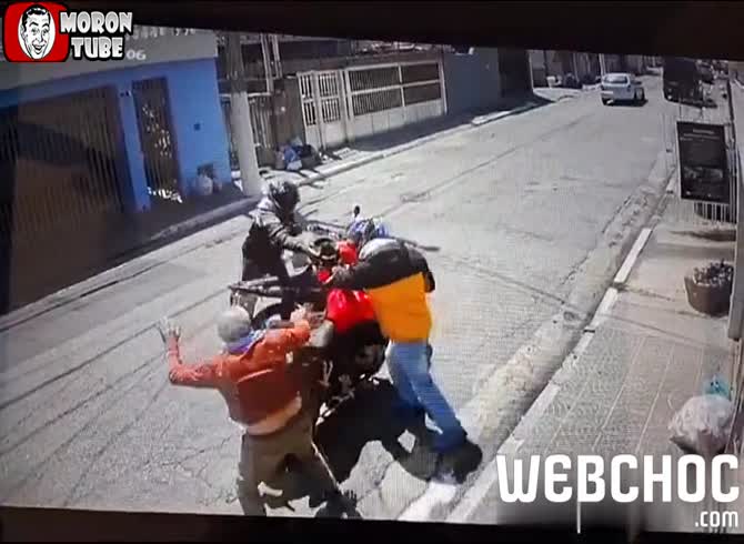 Video :Shortly after taking a motorbike, he passes away